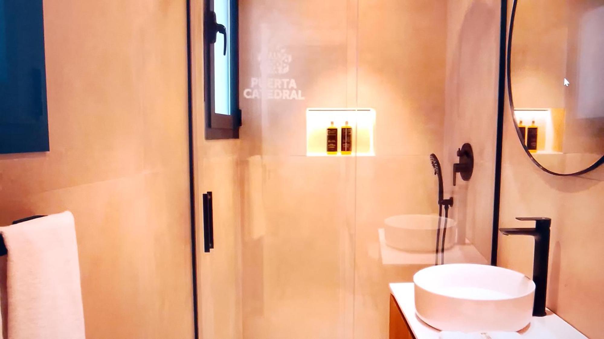 Apartamento Exclusivo Frente A La Catedral Apartamento *